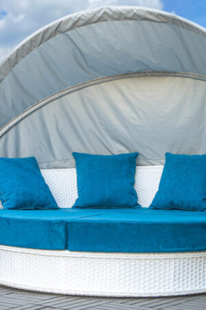 Круглый шезлонг с козырьком Виолетта белая