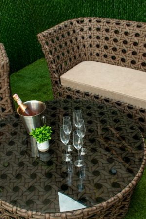 красивая мебель для беседки