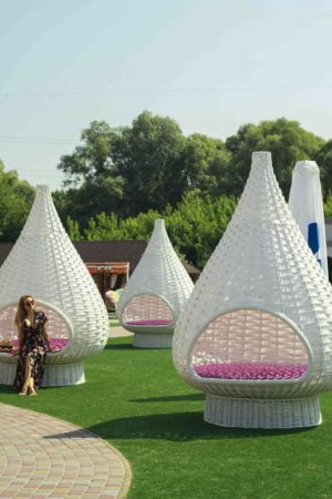 красивые беседки с матрасом для улицы