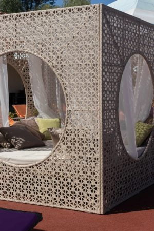 плетёное бунгало кровать из ротанга