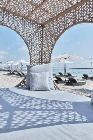 лежаки беседки плетёные