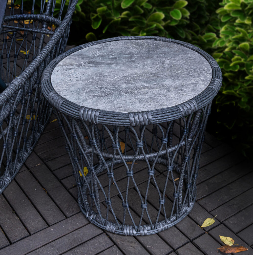 столик патриция из ротанга 2026