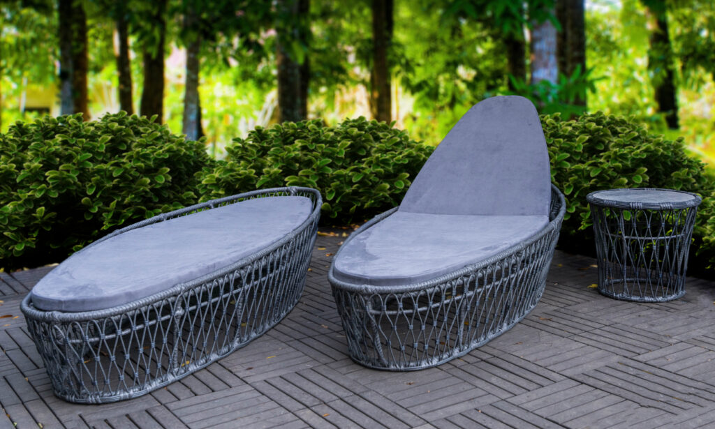 шезлонги из ротанга 2026