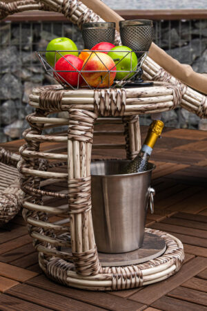 столик штучний ротанг