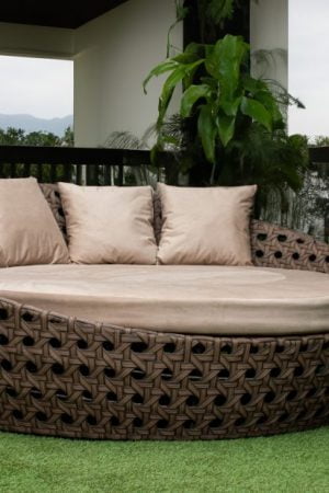 круглый садовый шезлонг кровать с матрасом