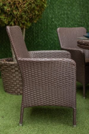 кресло из ротанга