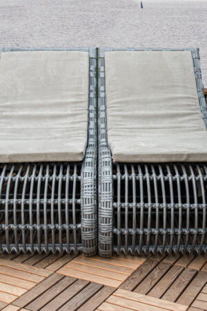 эксклюзивные шезлонги для бассейна