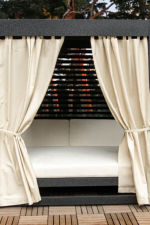 krovat-besedka-sadovaya-bergamo