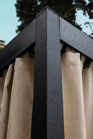 krovat-besedka-sadovaya-metallicheskaya