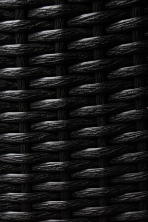 черное ротанговое плетение