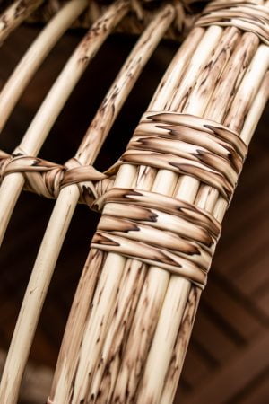 ротанговый шезлонг