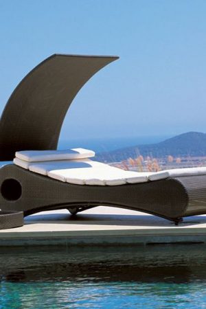 лежаки з ротангу