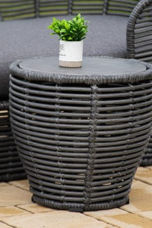 уличные столик