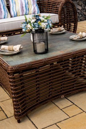 садовая мебель стол из ротанга