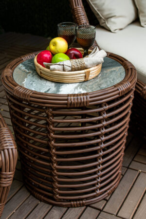 долговечная мебель на террасу из ротанга