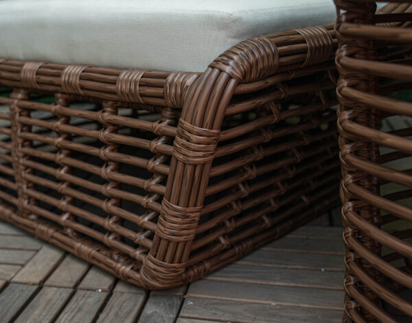 Плетеная мебель на террасу из ротанга