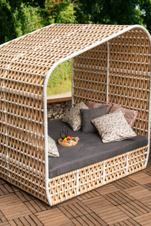 диван шезлонг с крышей из ротанга сорренто