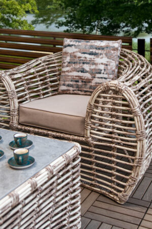 комплект мебели плетеной для кафе