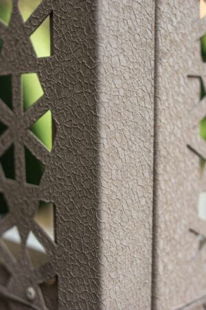 покраска садовой уличной кровати Гермес