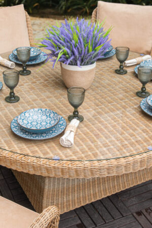 стіл великий круглий з штучного ротангу