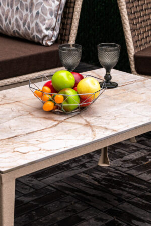 уличный столик журнальный для кофе