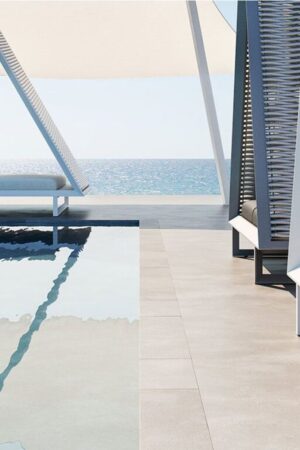 шезлонг лежак для бассейна с навесом