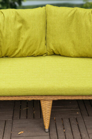 диванчик плетёный для террасы