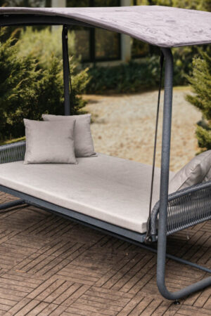 качели альваро в стиле модерн