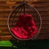 кресло кокон кит шоколад с красной подушкой